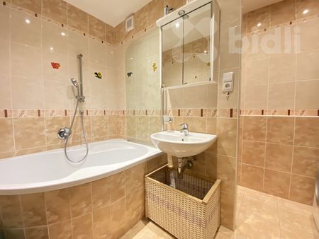 Pronájem bytu 3+kk, Praha- Krč - Photo 4