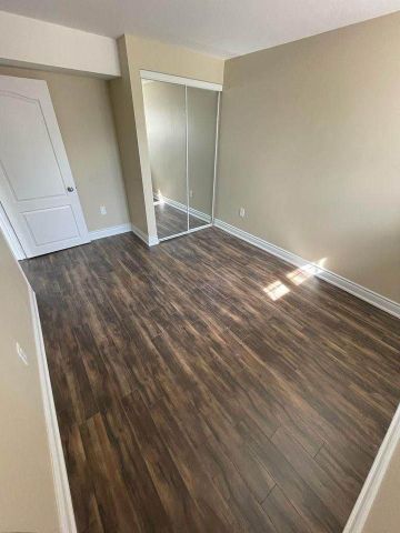 For Lease - 4 Tysonville Circle, Brampton, Ontario - Photo 4