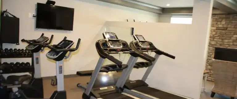 Third Floor, 1 Bedroom Suite! | 1811 Salton Road, Abbotsford - Photo 1