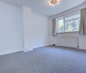 3 bedroom semi detached house to rent - Photo 5