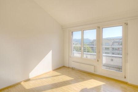 The bright attic apartment is looking for a new tenant - Photo 4