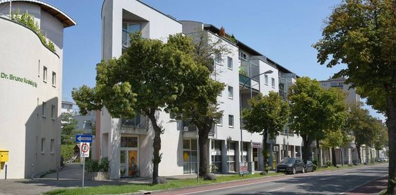 3-Zimmer-Wohnung mit Loggia in zentraler Lage - Photo 2