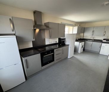 1 bedroom in a flat share to rent - Photo 6