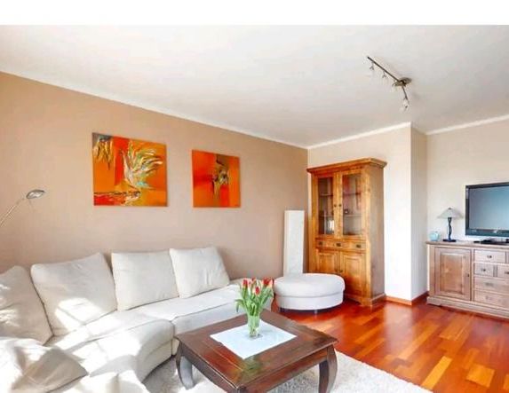 Möblierte 3 Zimmer Wohnung mit 2 Balkone und Dachterrasse!!! - Foto 1