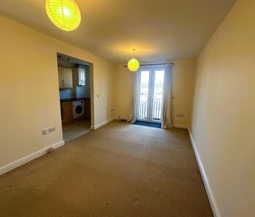 Burlands Court, Burlands Road, Chippenham, SN15 - Photo 2