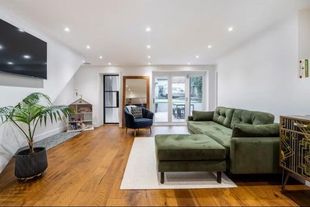 5 bedroom terraced house to rent - Photo 2