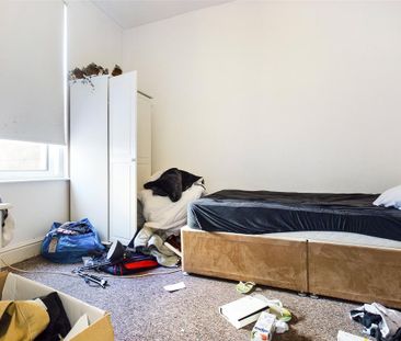 4 bedroom apartment to rent - Photo 2