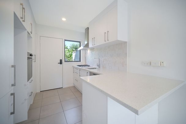 Freshly renovated cute 2 bed Unit - Photo 1