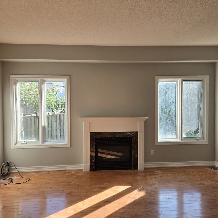 For Lease - 446 Pettite Trail Unit# Main Unit, Milton, Ontario - Photo 1