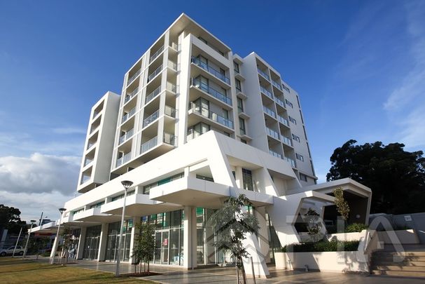 Spacious & Modern 1 Bedroom + large study room ( with door can be use a second bedroom) Apartment for lease now! - Photo 1