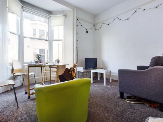 4 bedroom apartment to rent - Photo 1