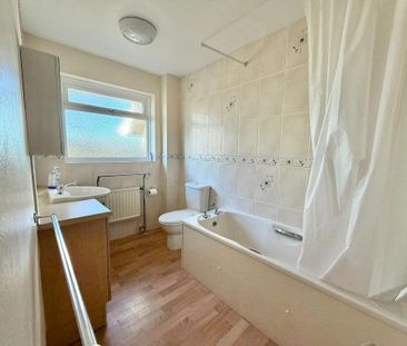 3 bedroom terraced house to rent - Photo 6