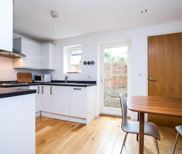 2 bedroom detached house to rent - Photo 4