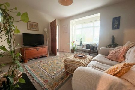 Elmhurst Estate - Photo 3