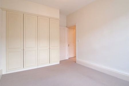 Victoria Road, Surbiton, KT6 - Photo 3