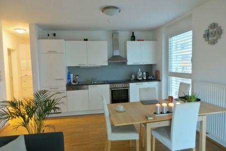 LEND nahe AVL neuwertige, sonnige 3ZI mit Balkon, Tiefgarage - Photo 5