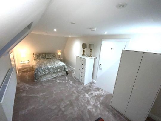 1 bedroom in a house share to rent - Photo 1