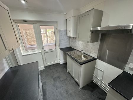 Silkmill Road, Great Yarmouth - Photo 5