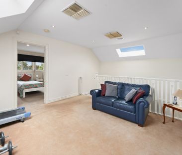 13 Robinson Street, Clayton VIC 3168 - House For Rent | Domain - Photo 1