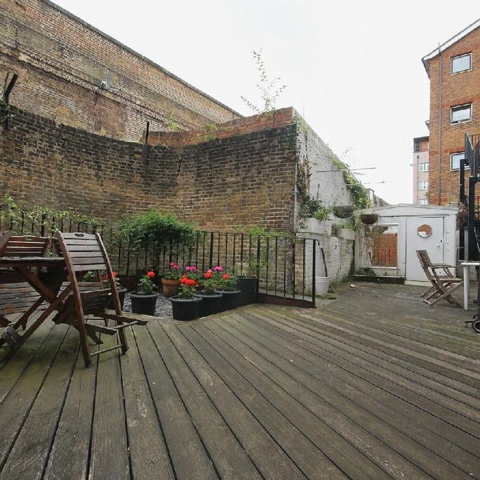 3 bedroom flat to rent - Photo 1