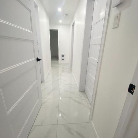 5 1/2 entièrement rénové à St-Léonard Semi sous-sol de triplex - Photo 4