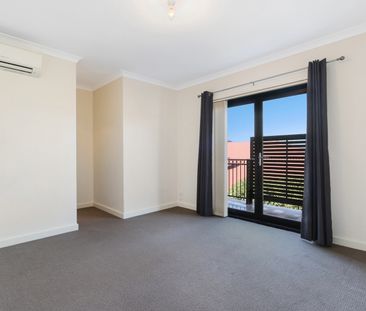 Great Modern Townhouse - Photo 3