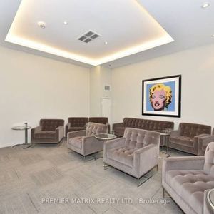 Queen wets village modern spacious feel! - Photo 2