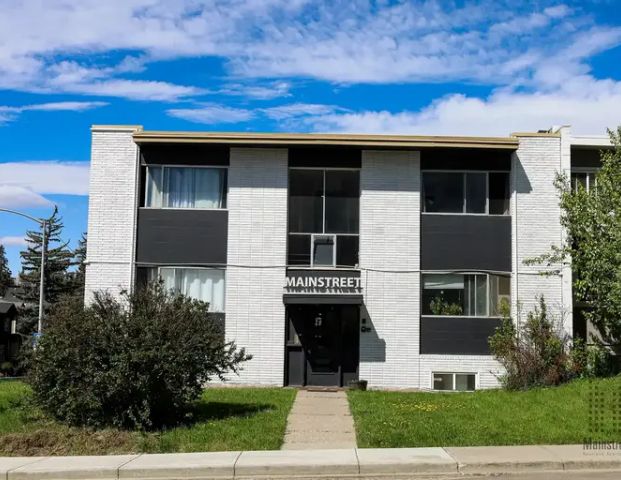 Nazir Manor | 2619 17A Street SW, Calgary - Photo 1