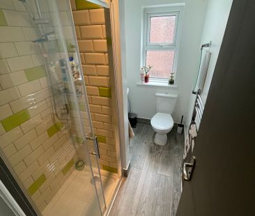 Beautiful First Floor One Bedroom Flat to Let in Withington/Disbury - Photo 4