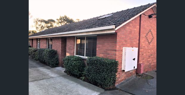 Close to Mitcham Station - Photo 1