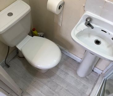 Studio Flat, Bristol Road, B5 - Photo 6