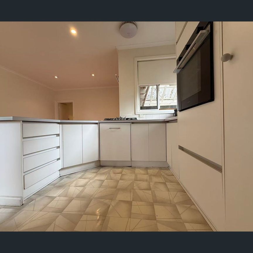3 Hawkins Ave, Mont Albert North, Vic 3129 - Photo 1