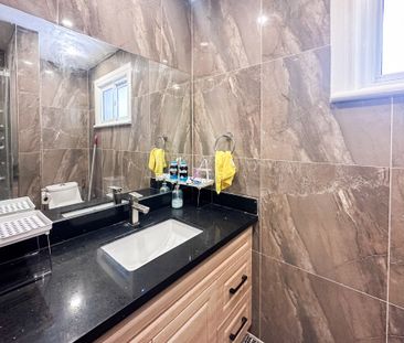 For Lease - 380 Arbor Court Unit# Main floor, Oshawa, Ontario - Photo 6