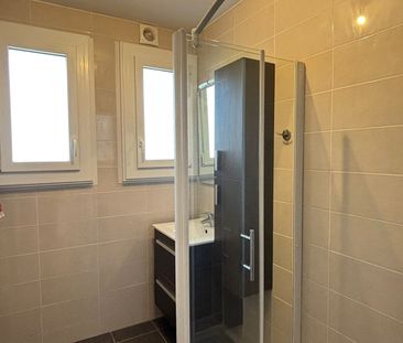 Location Maison 5 pièces 81m² - Photo 3