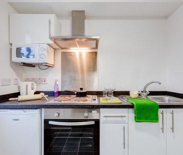 1 bedroom apartment to rent - Photo 1