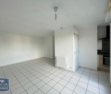 Location Appartement 2 pièces 48m² ALLONNES 72700 - Photo 2