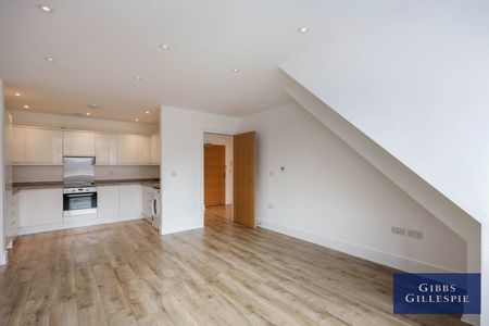 Gerrards House, Station Road, Gerrards Cross, SL9 8ES - Photo 2