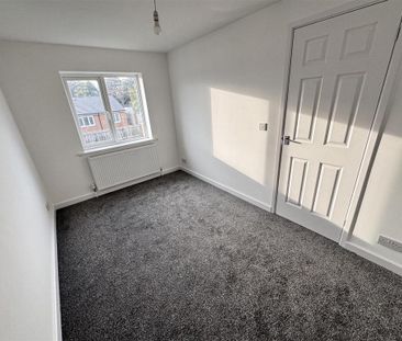 2 bedroom semi-detached house to rent - Photo 2