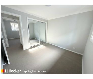 Spacious Family Home Offering Comfort & Convenience - Photo 2