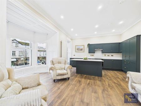 8b Cloughmore Terrace, Warrenpoint, Newry, BT34 3HP - Photo 2