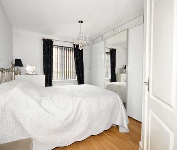 2 bedroom property to rent - Photo 4