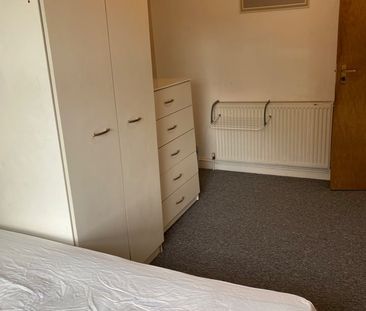 Room in a Shared House, City Road, B17 - Photo 5
