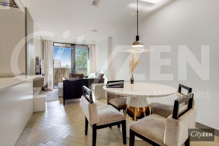 The Compton, 30 Lodge Road, London - Photo 3