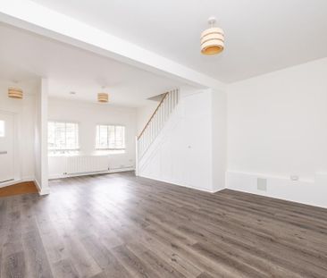 3 bedroom end of terrace house to rent - Photo 6