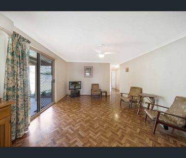 Spacious Family Home in a Quiet Bracken Ridge Cul-de-Sac - Photo 2