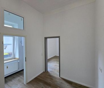 2 Zimmer-Erdgeschosswohnung komplett saniert Wohnung Appartement - Foto 1