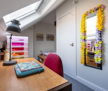 12 Ashdell Road, Broomhill - Photo 1