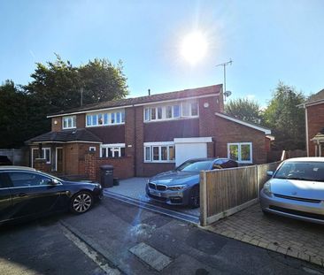 Malvern Close, Ottershaw, Surrey, KT16 - Photo 5