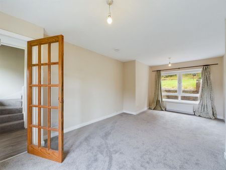 2 bedroom terraced house to rent - Photo 2