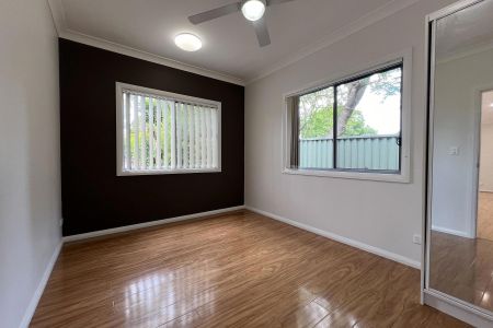 3 BEDROOM GRANNY FLAT - Photo 2